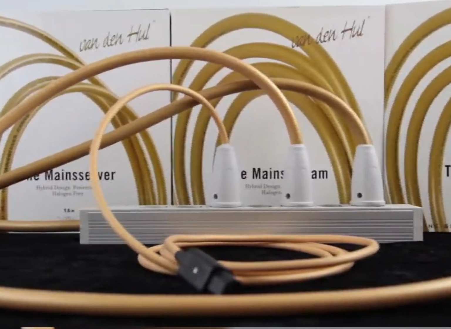 Steckdosenleiste Mainstream hybrid BT Hifi